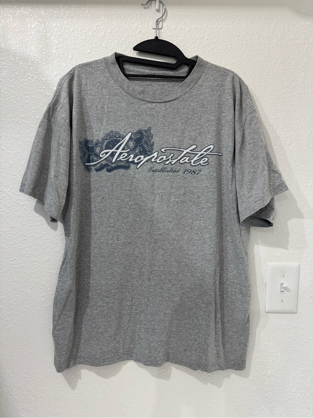 Aeropostale Gray Short-Sleeve Logo Graphic Tee